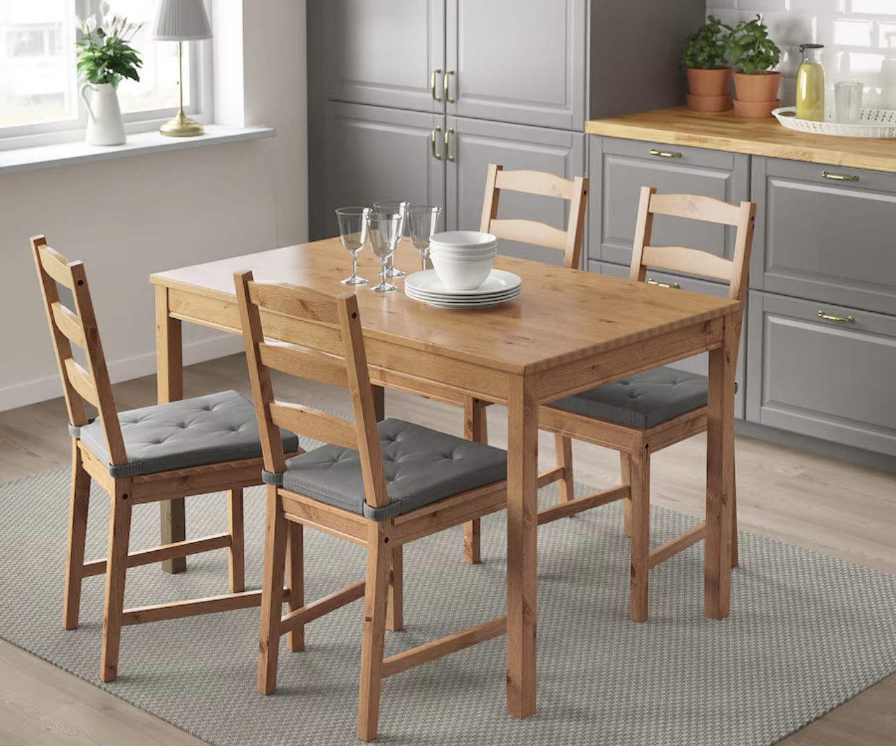 Dining table with 4 chairs - photo 5