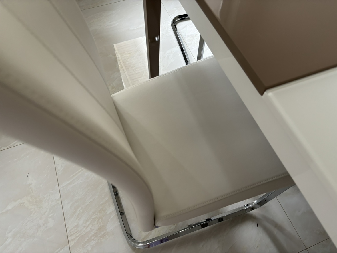 Dining table+ 2chairs image indicator(9)