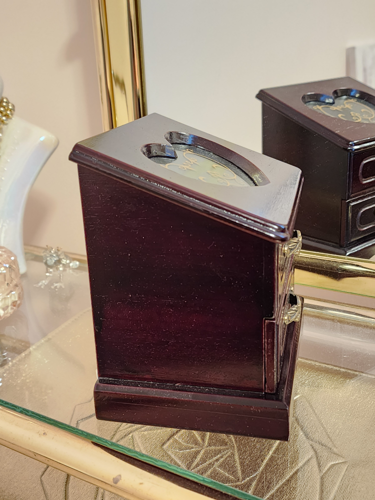 merlot wooden jewelry box image indicator(4)