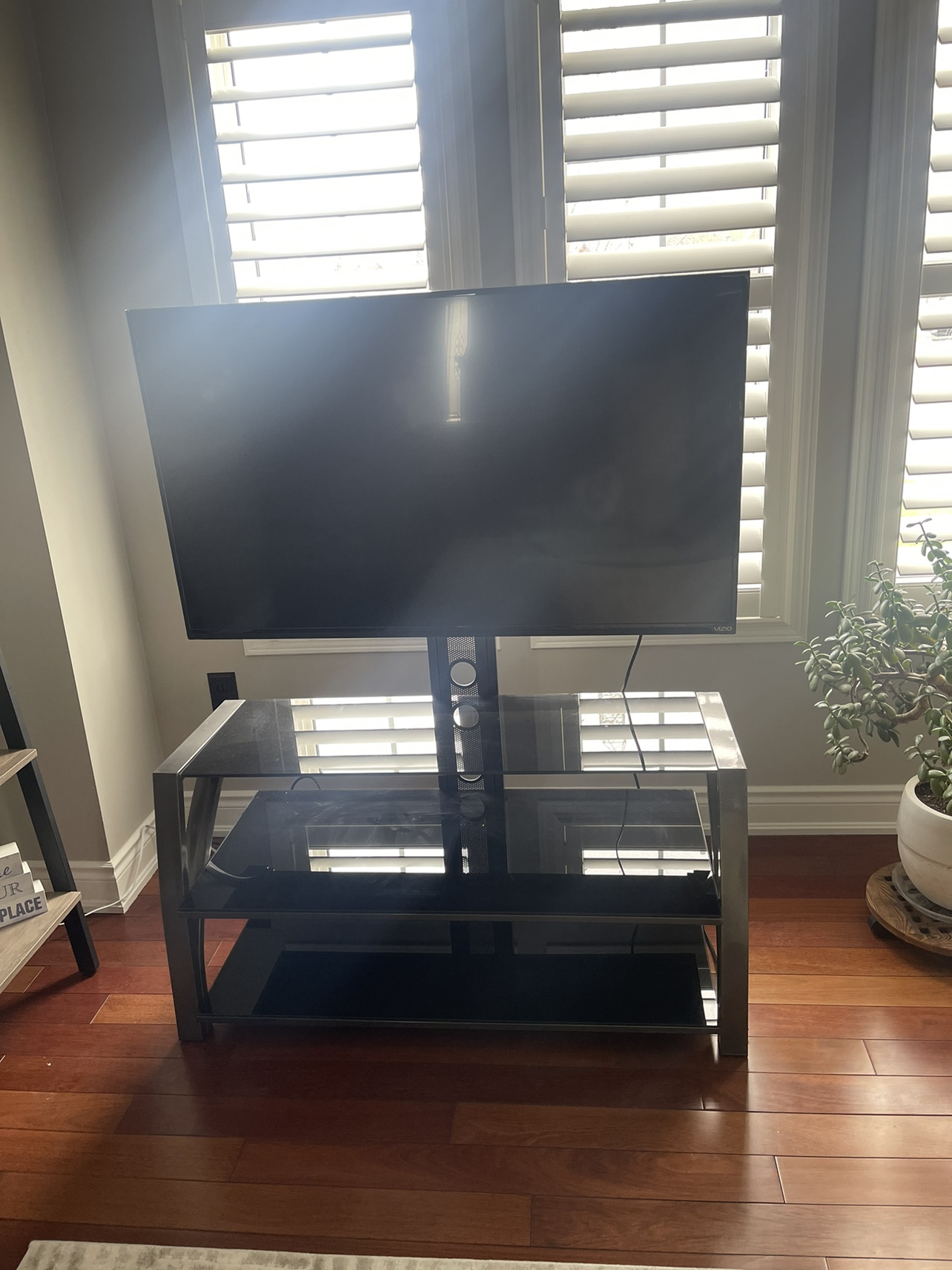 TV Stand image indicator(4)