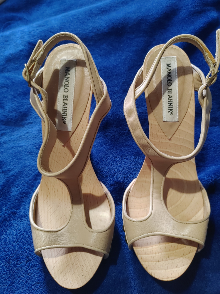 Manolo Blahnik heels - photo 3