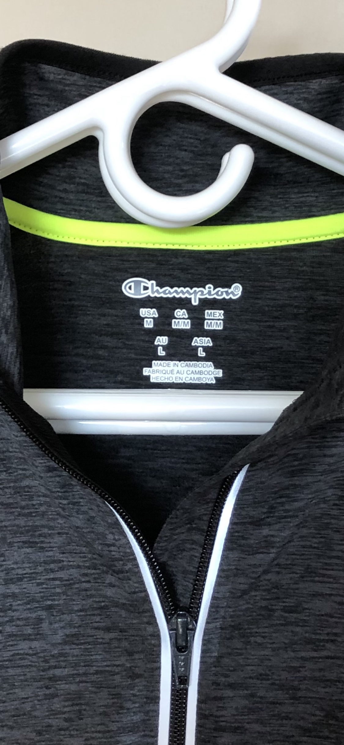 🔴🏃🏻‍♂️“CHAMPION” Wind Breaker image indicator(4)