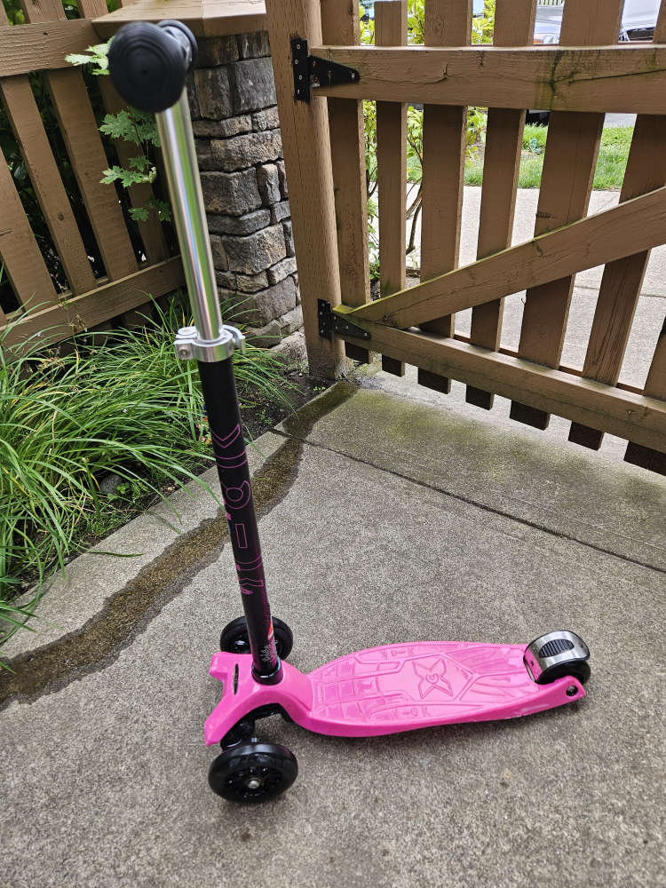 kickboard 3 wheels scooter thumbnail