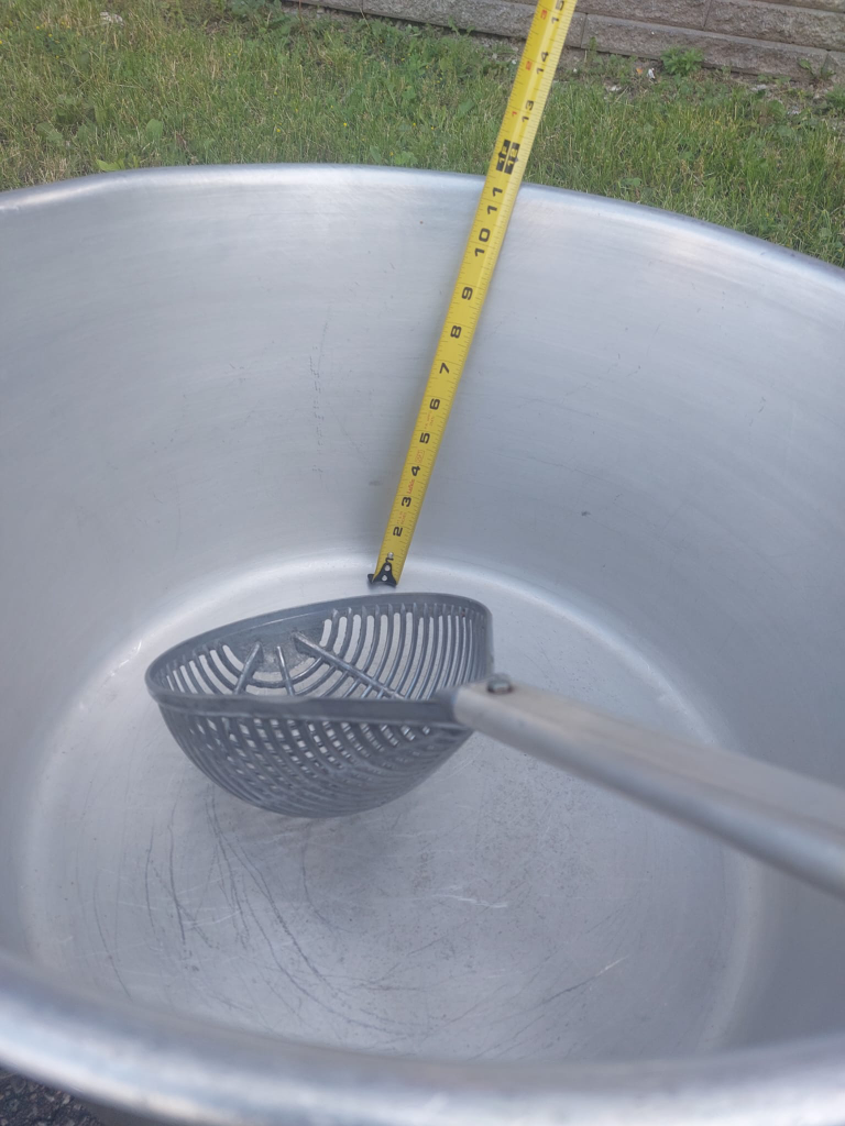 Burner ,pot,paddle and scoop for making sauce image indicator(4)