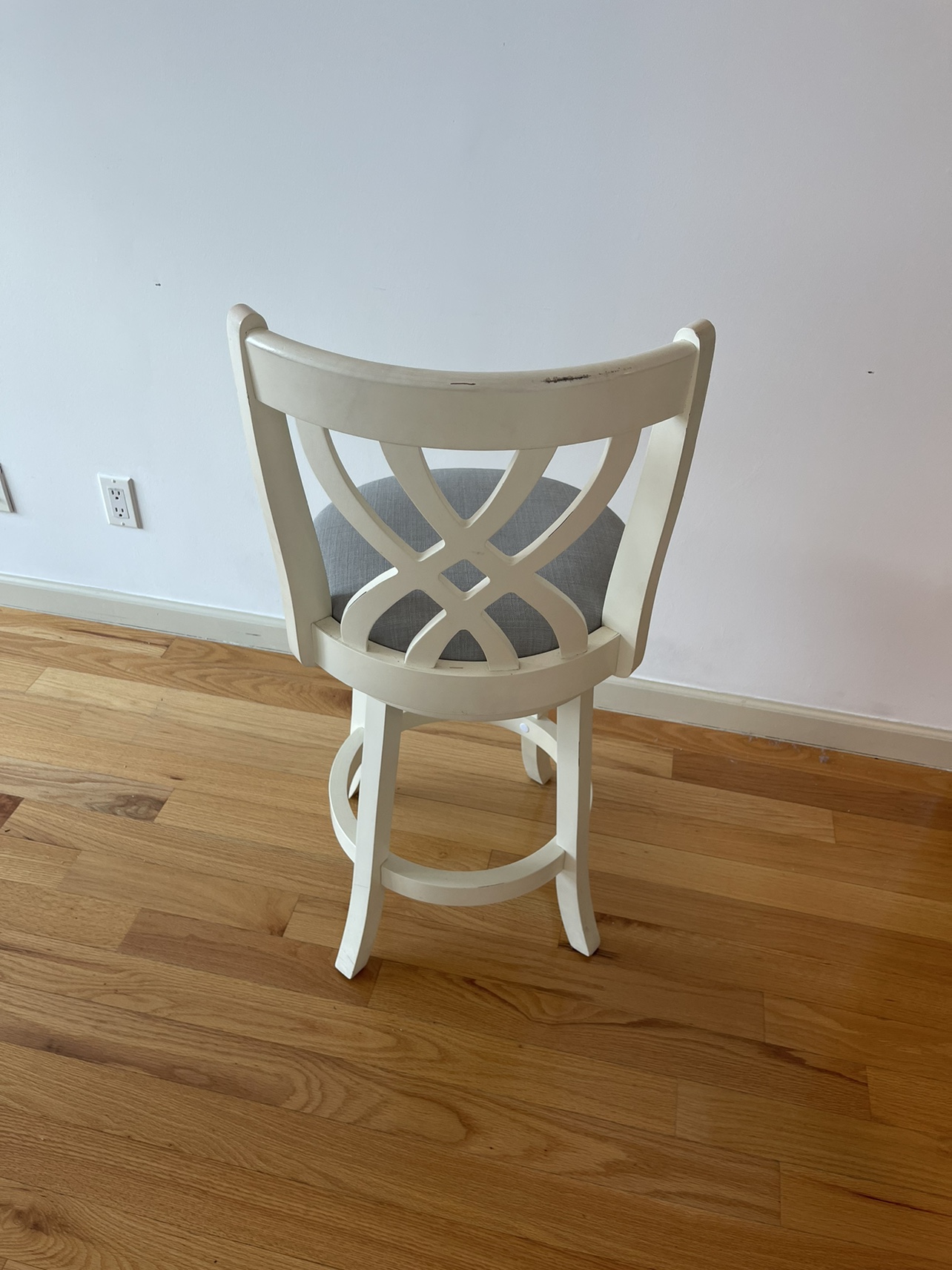 SET OF TWO swivel stool chairs - photo 5