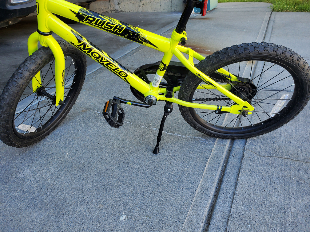 kids bike bicycle with training wheels