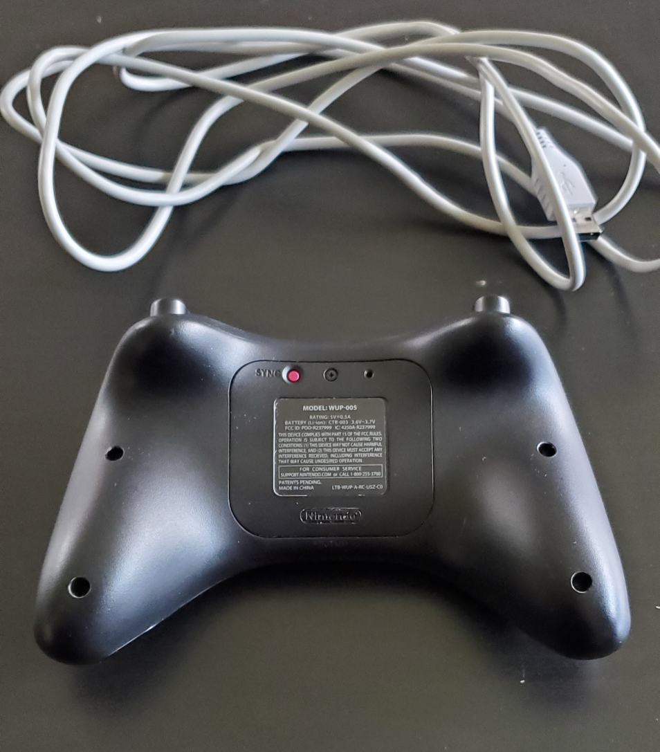 black Wii U Pro Controller - photo 2