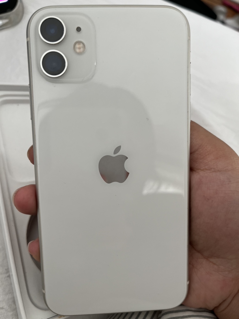 IPHONE 11 UNLOCKED - photo 3