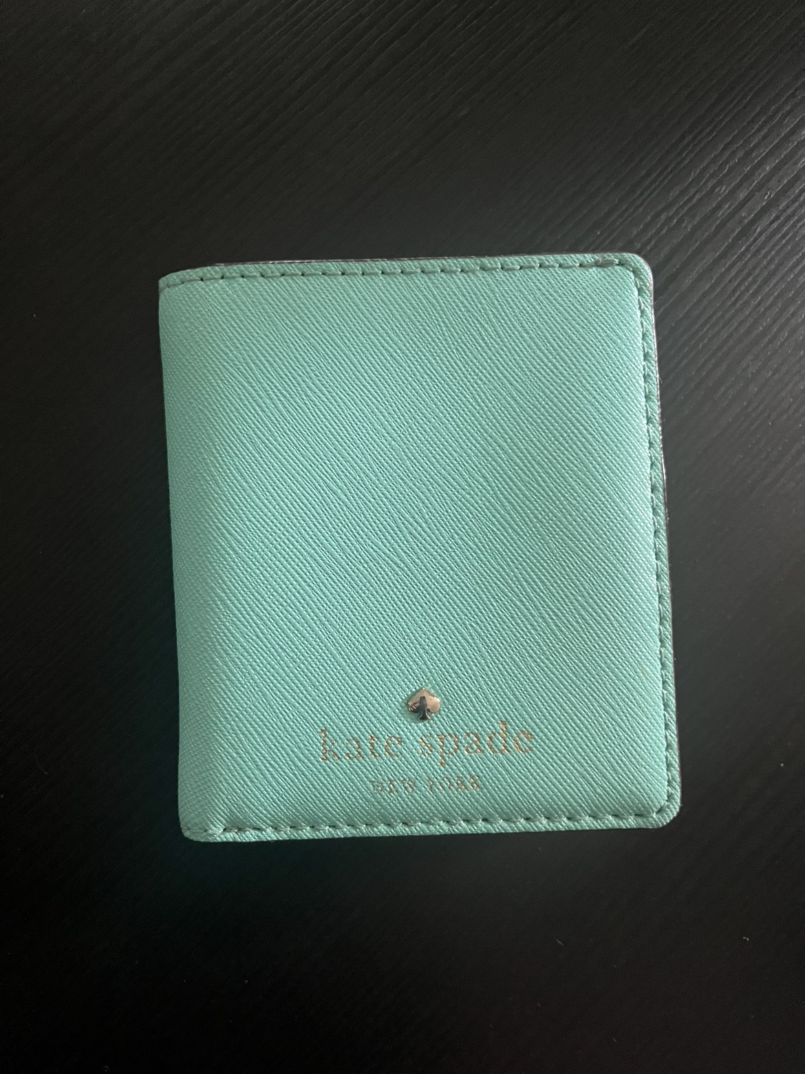 Kate Spade Wallet image indicator(2)