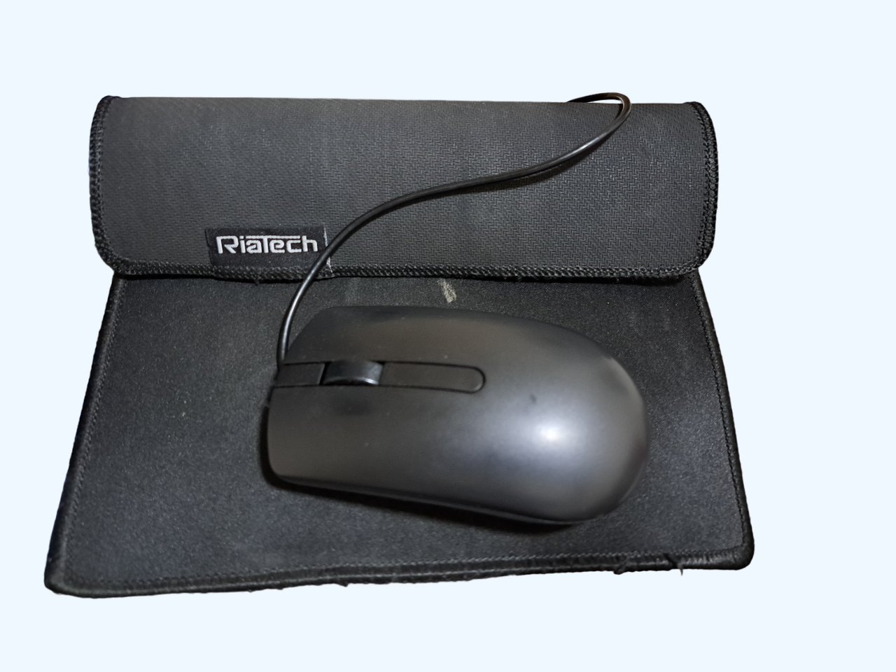 Mouse with Mouse Pad - Precision and Comfort Combined #freecycle thumbnail