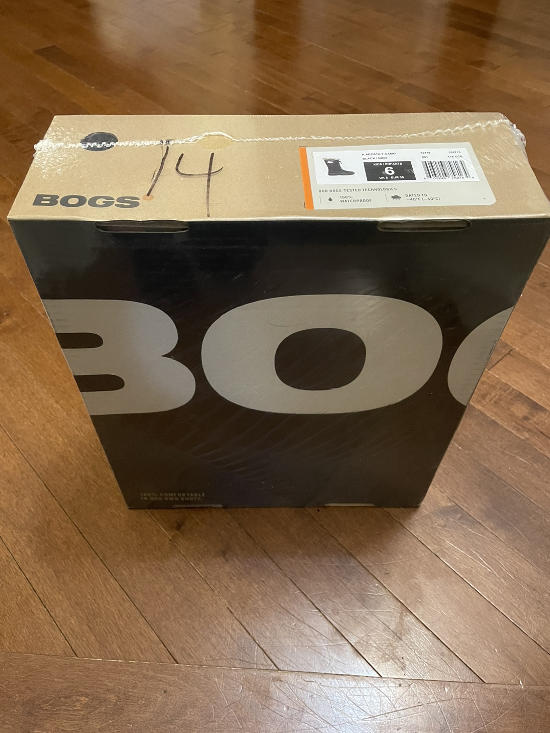 Kids size 6 winter boots - photo 2