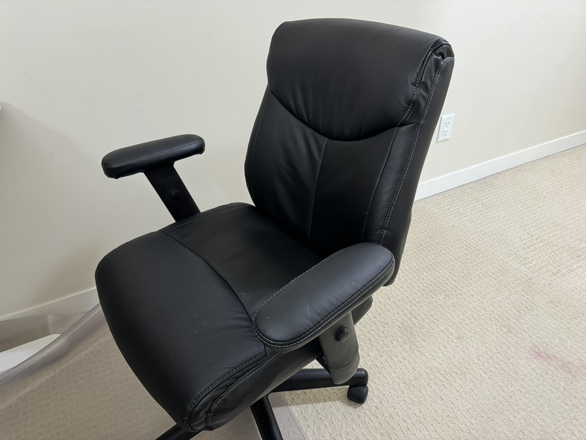 Office chair - photo 2
