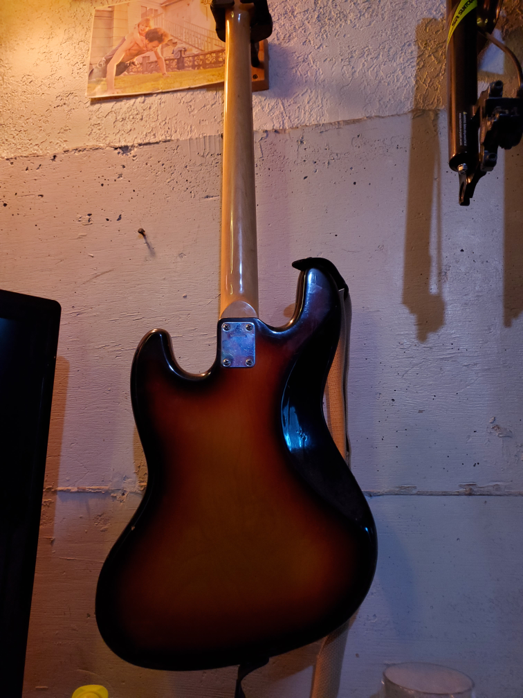 electric bass guitar image indicator(4)