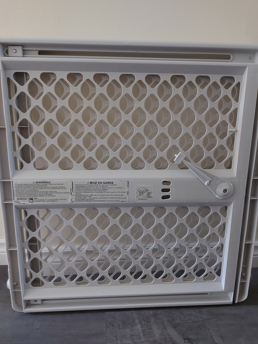 Baby/Pet gate thumbnail