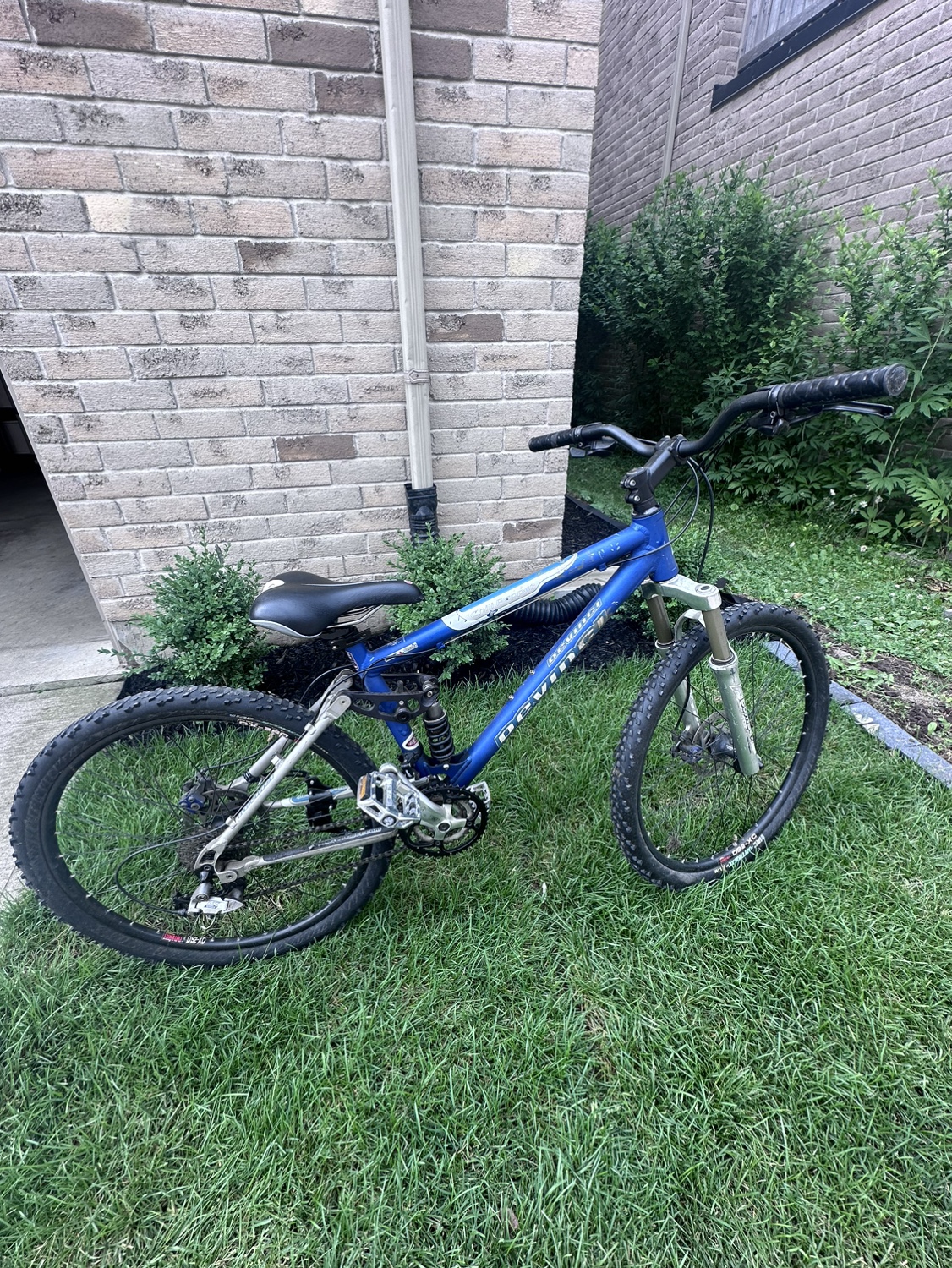 DeVinci Chili Pepper Bike
