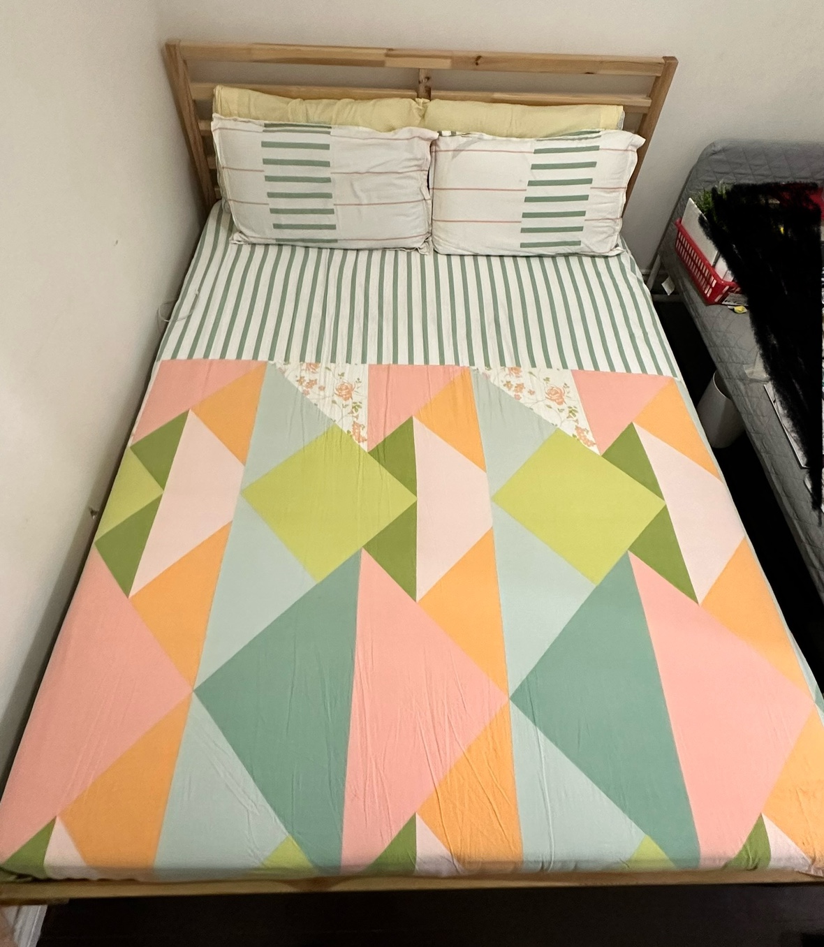 Ikea Bed with Mattress - Queen - photo 2