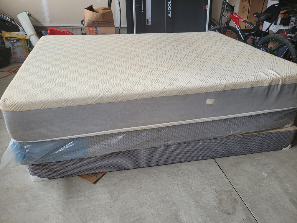 queen-size mattress and 2 boxes to raise it