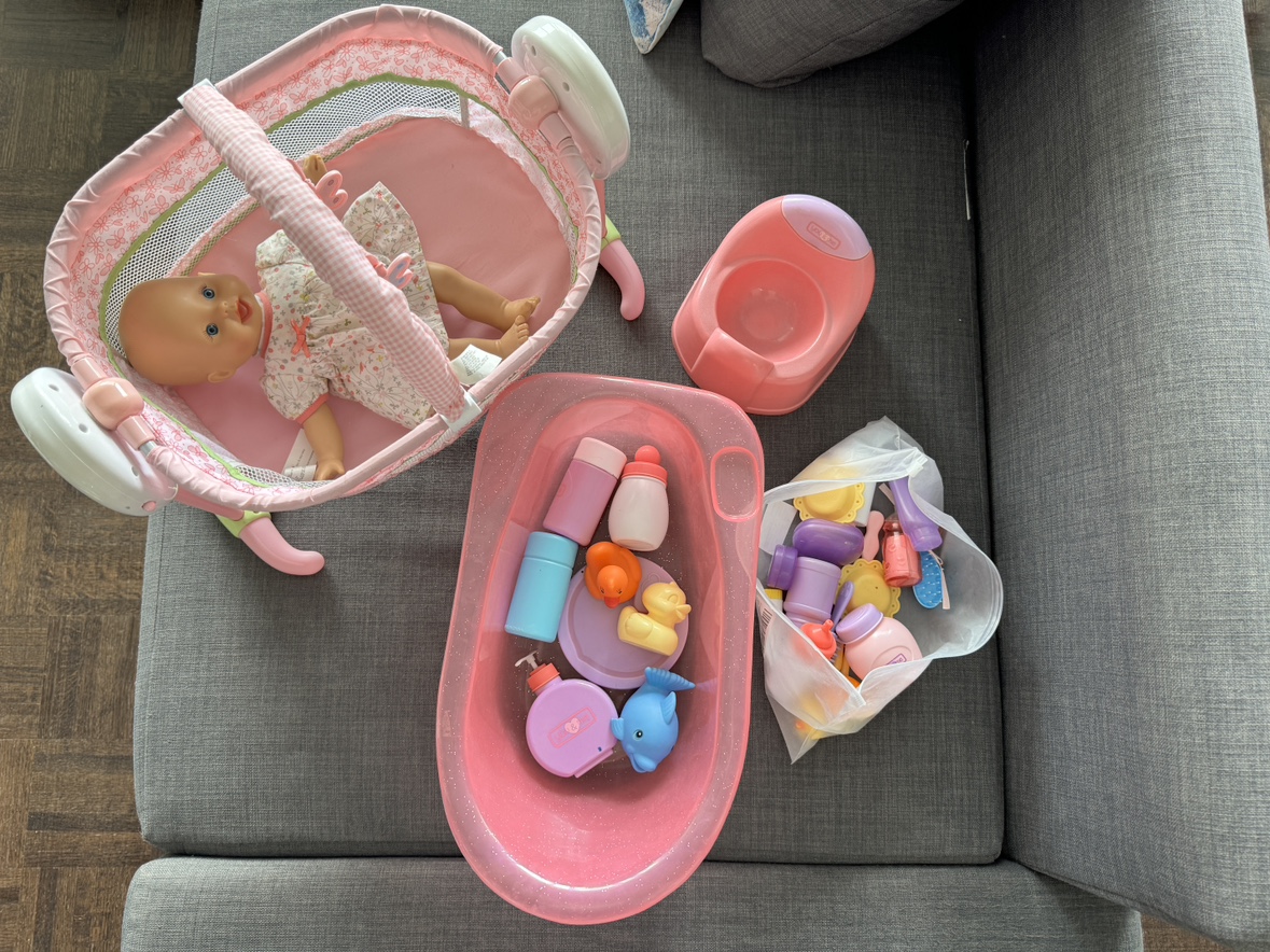Doll and doll bassinet, bath accessories and doll seat - photo 2