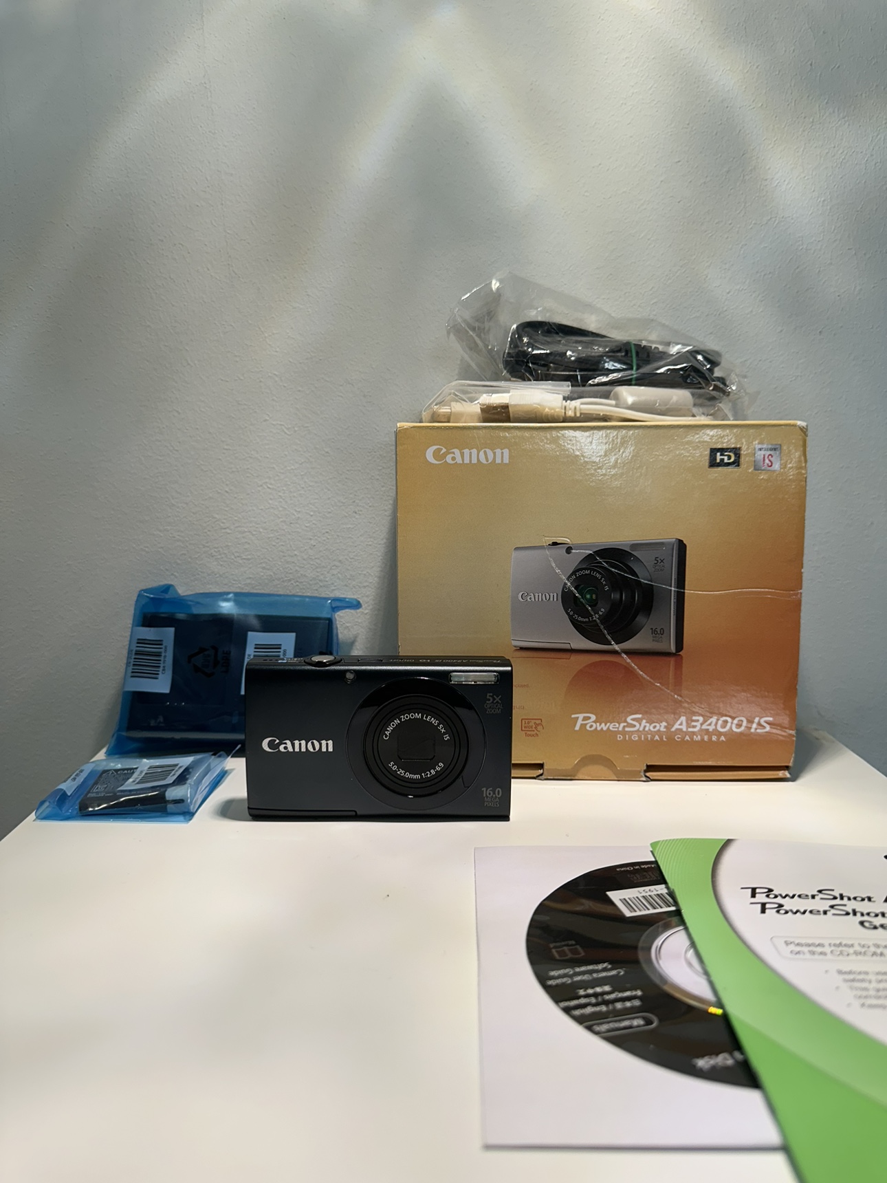 Canon PowerShot A3400 IS *Brand New* thumbnail