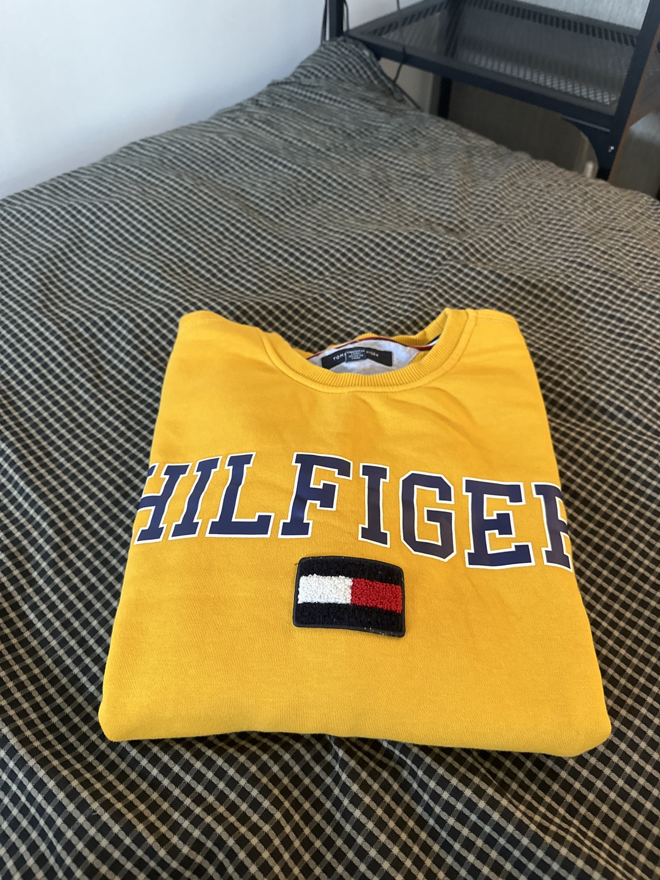 Yellow Tommy Hilfiger Women L sweatshirt image indicator(3)