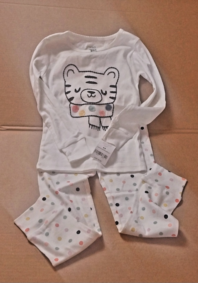 Girls Bundle Clothing - size 4T - Carter Brand image indicator(4)