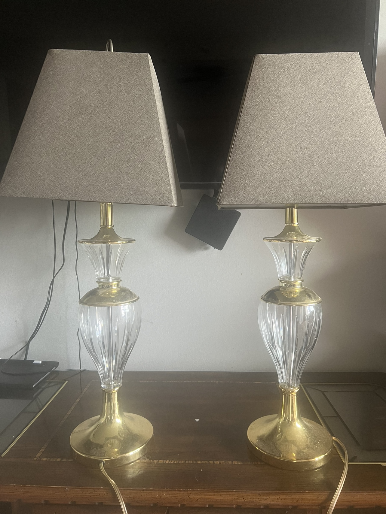 Pair of night lamps - photo 2