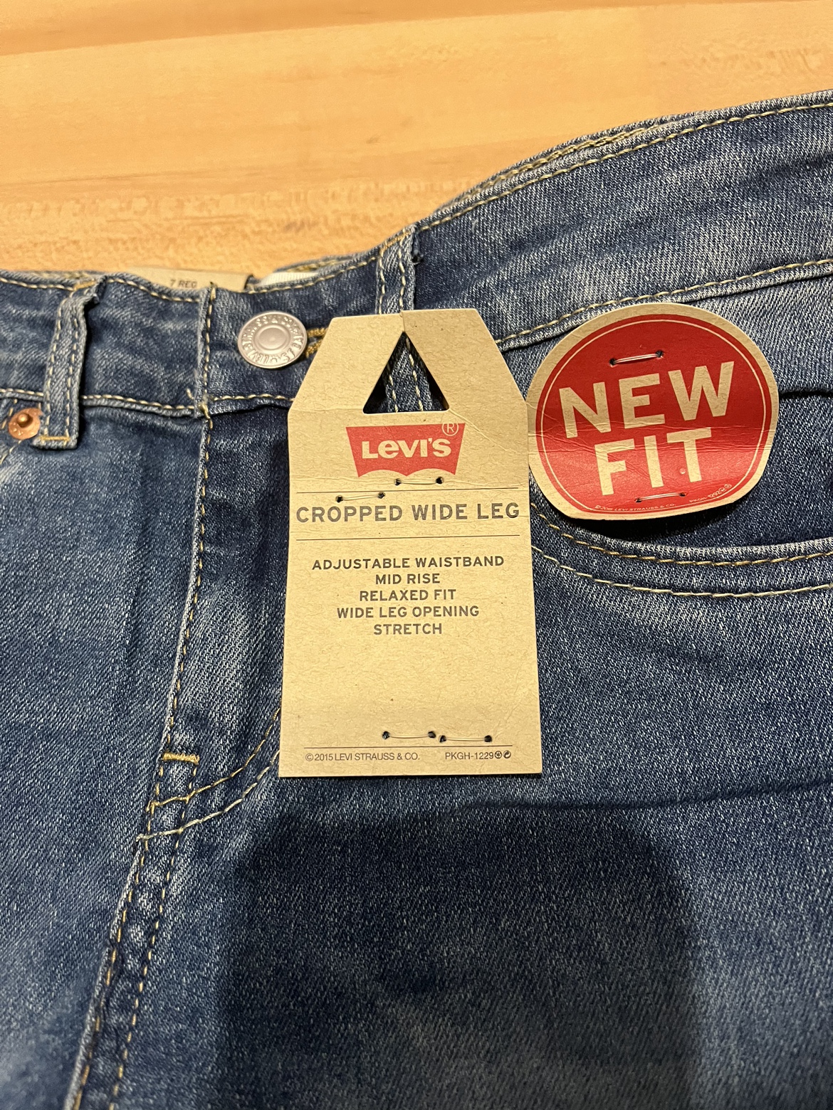 New Girls Levi’s Wide Leg Capri Size 7 image indicator(2)