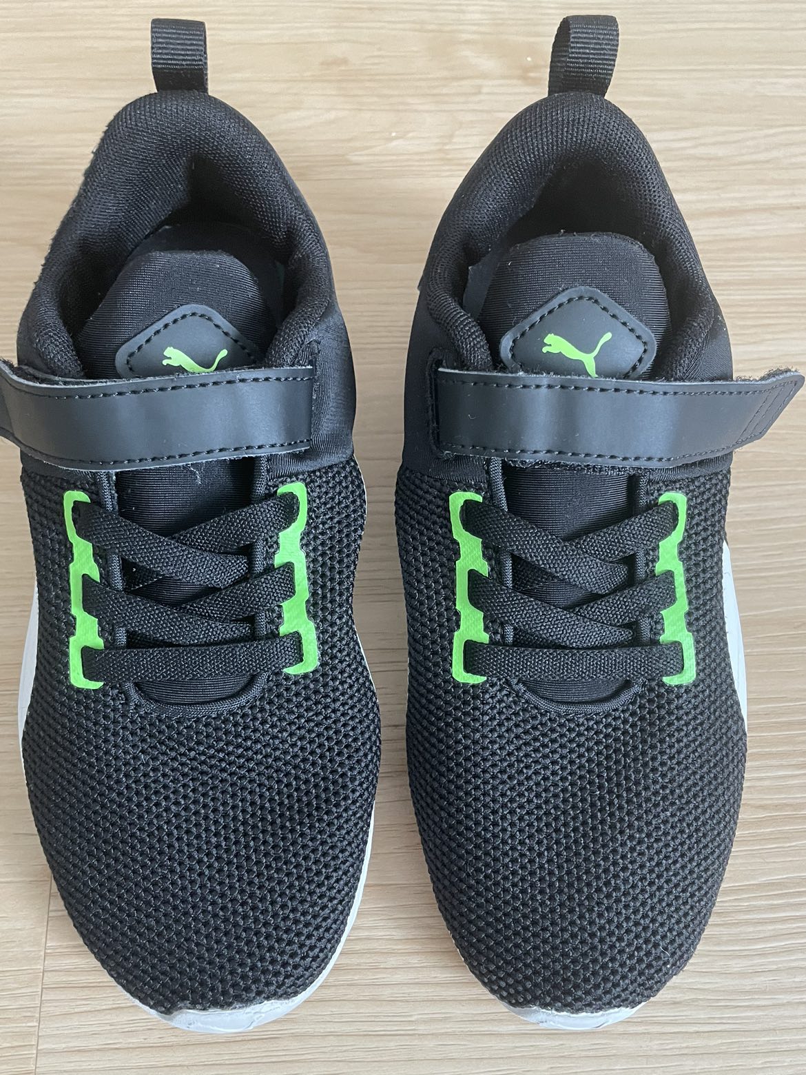 Puma sneakers, size 2 thumbnail