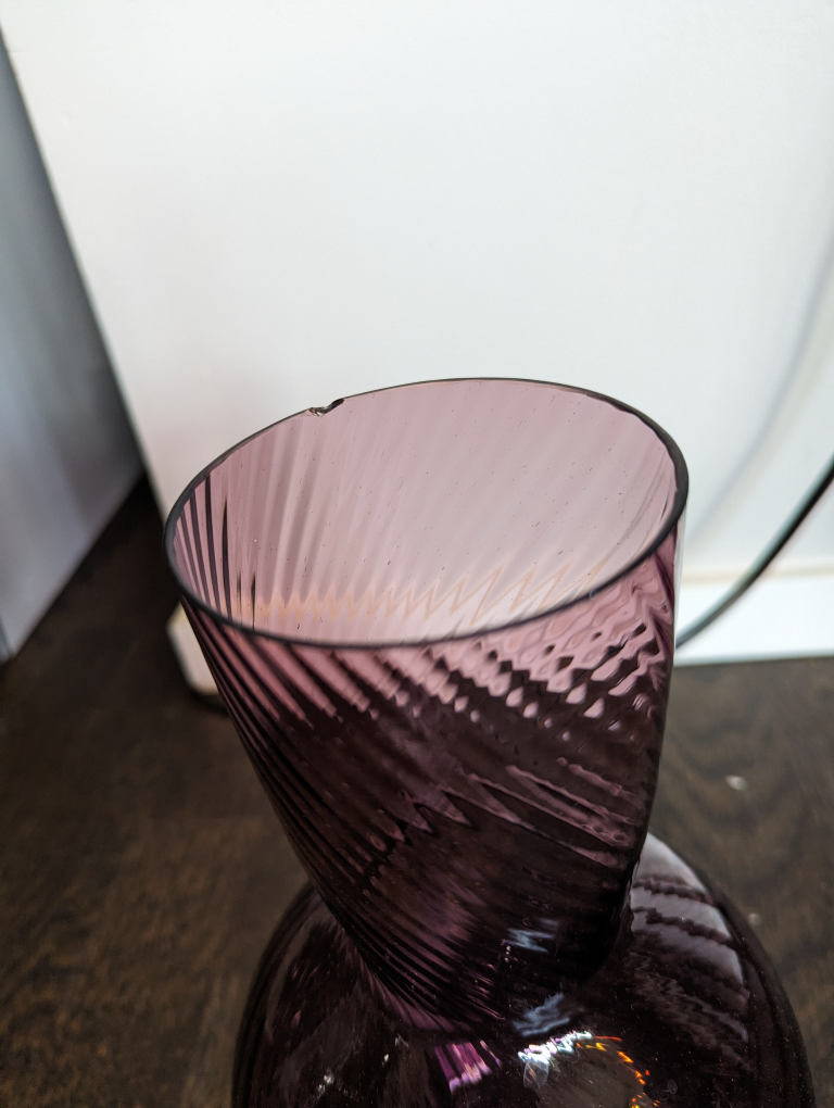 purple vase - photo 2