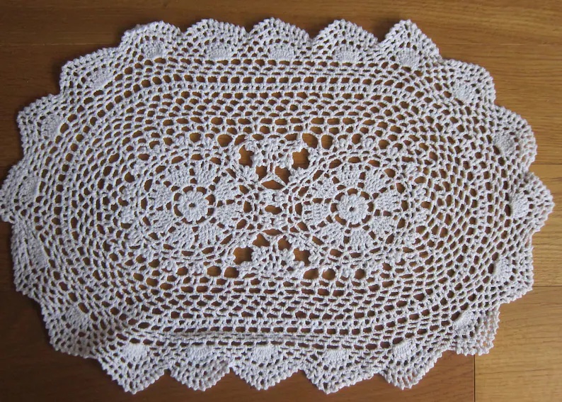 Oval lovely & beautiful 100% cotton crochet doilies