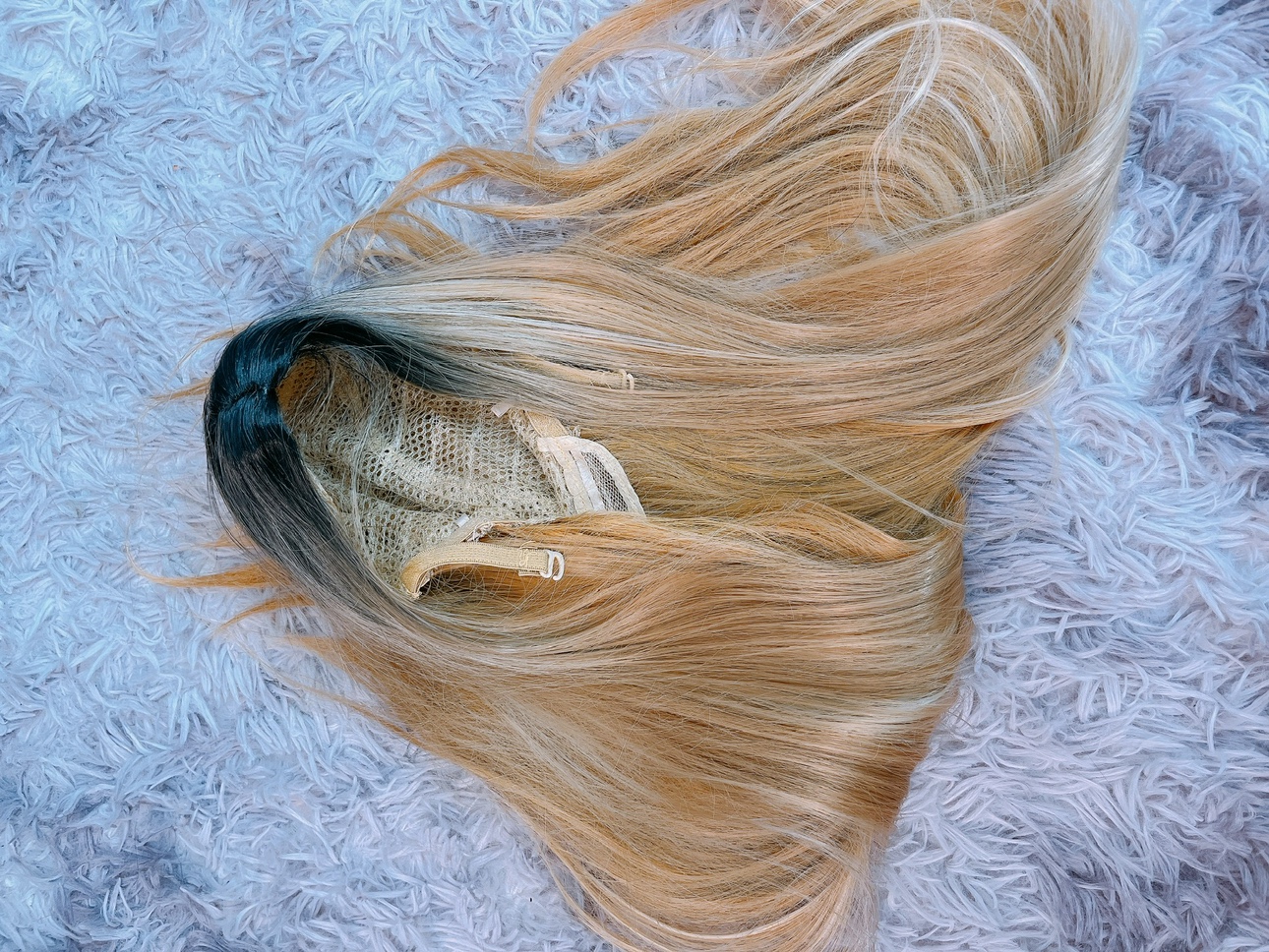 Curl wig with black highlights