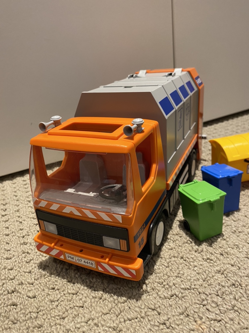 Playmobil Recycling Truck image indicator(2)