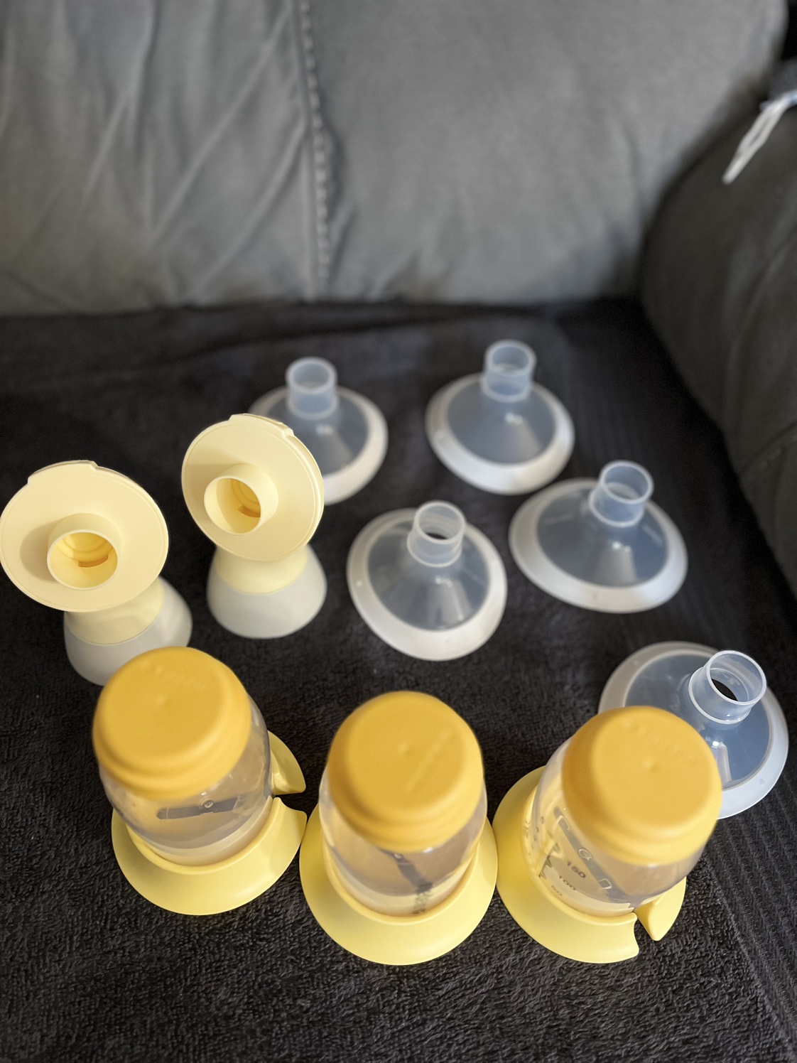 Medela Freestyle pump parts thumbnail