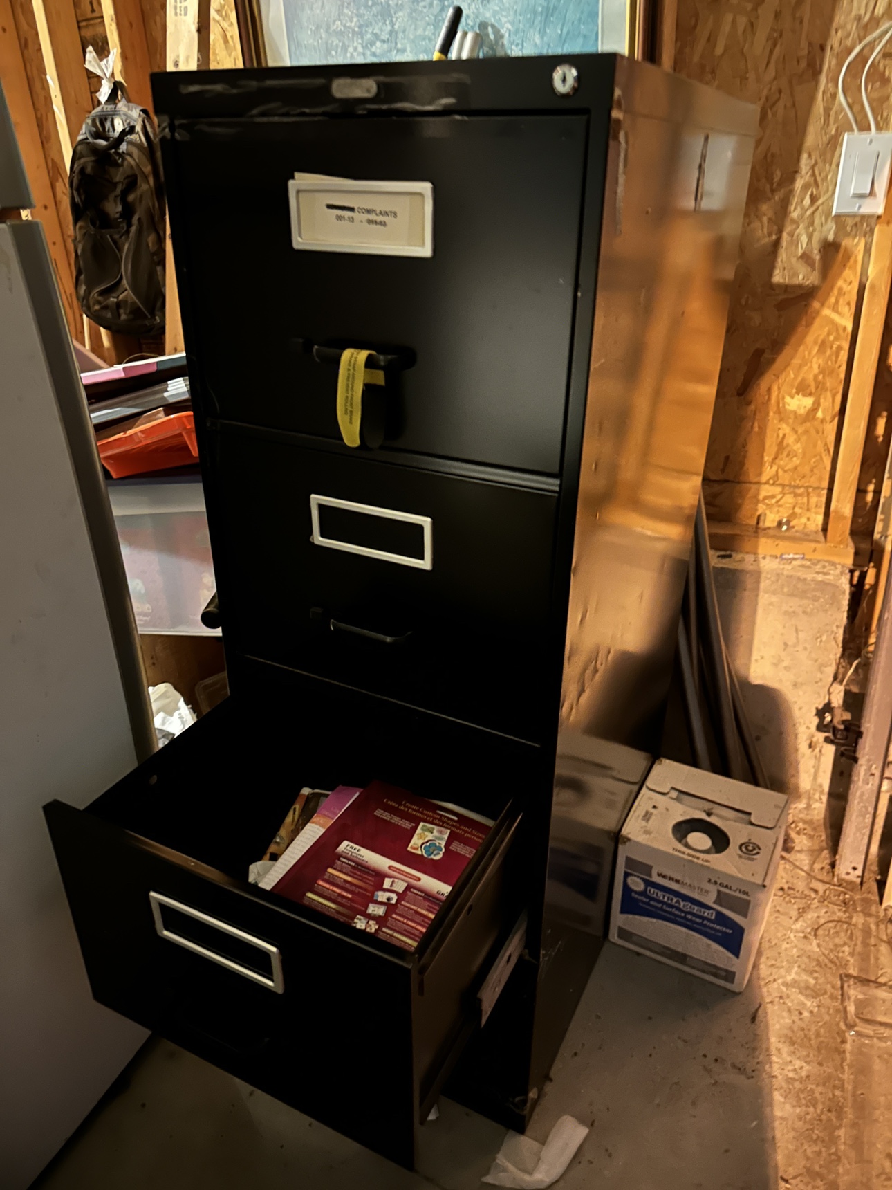 Steel filing cabinet - photo 2