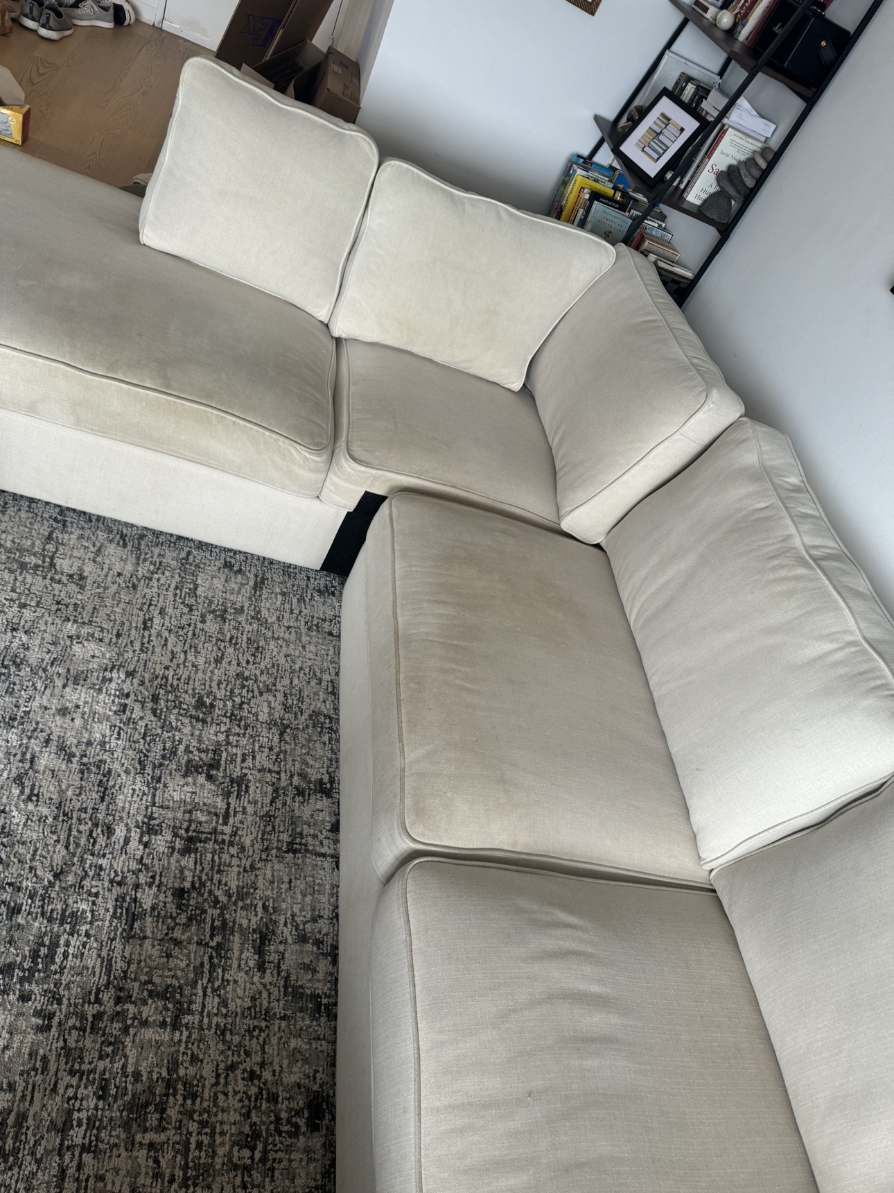 Couch for sale - photo 2