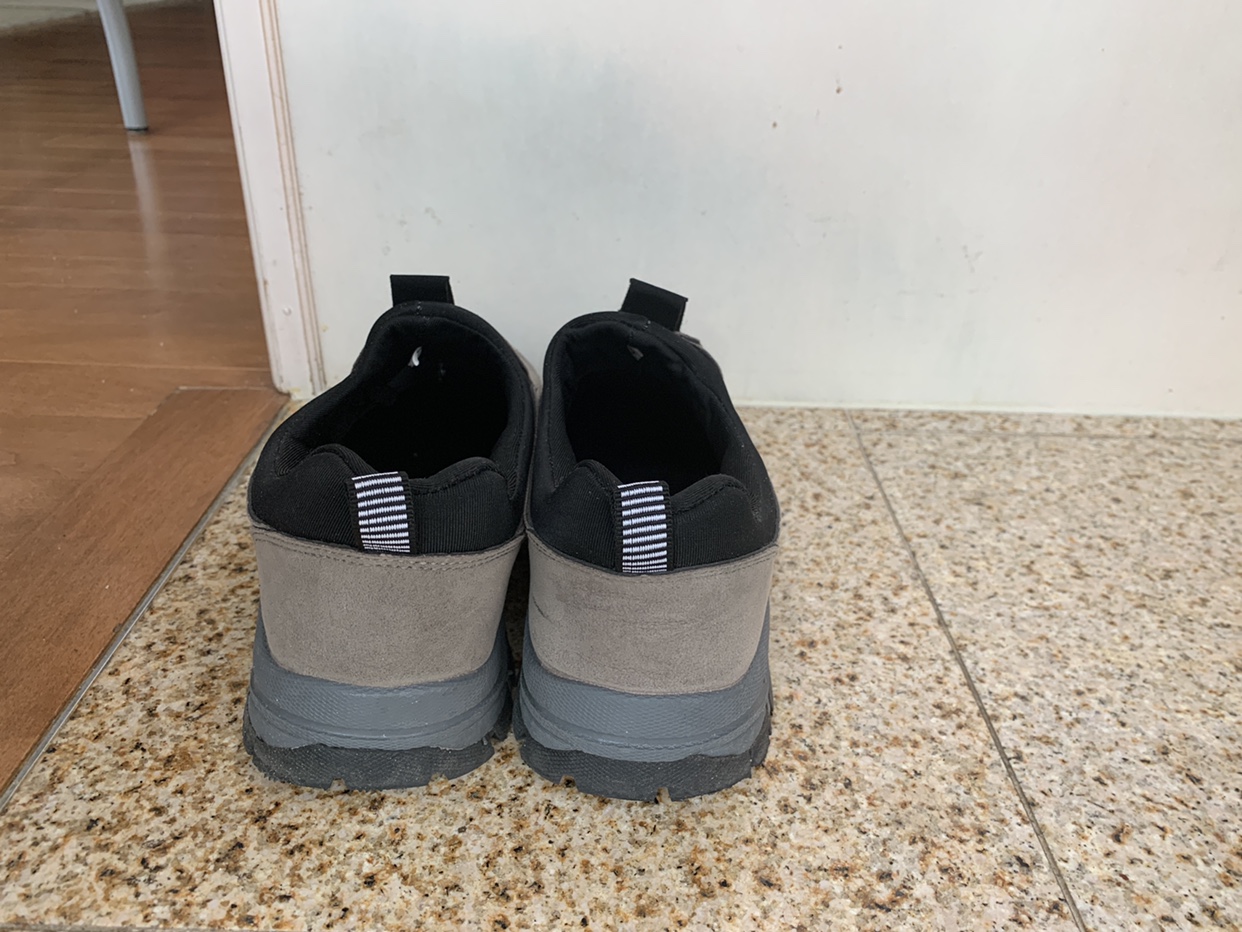 Men’s running shoes image indicator(3)