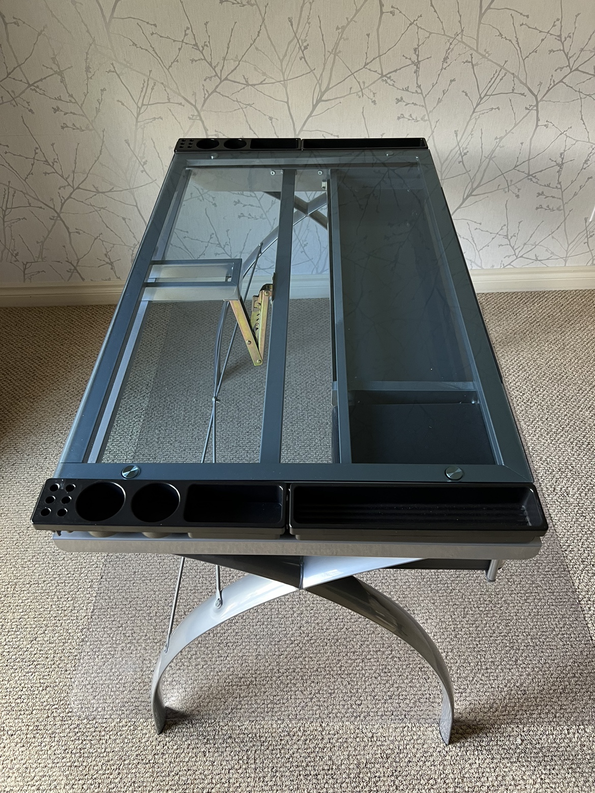 Adjustable Glass Table thumbnail