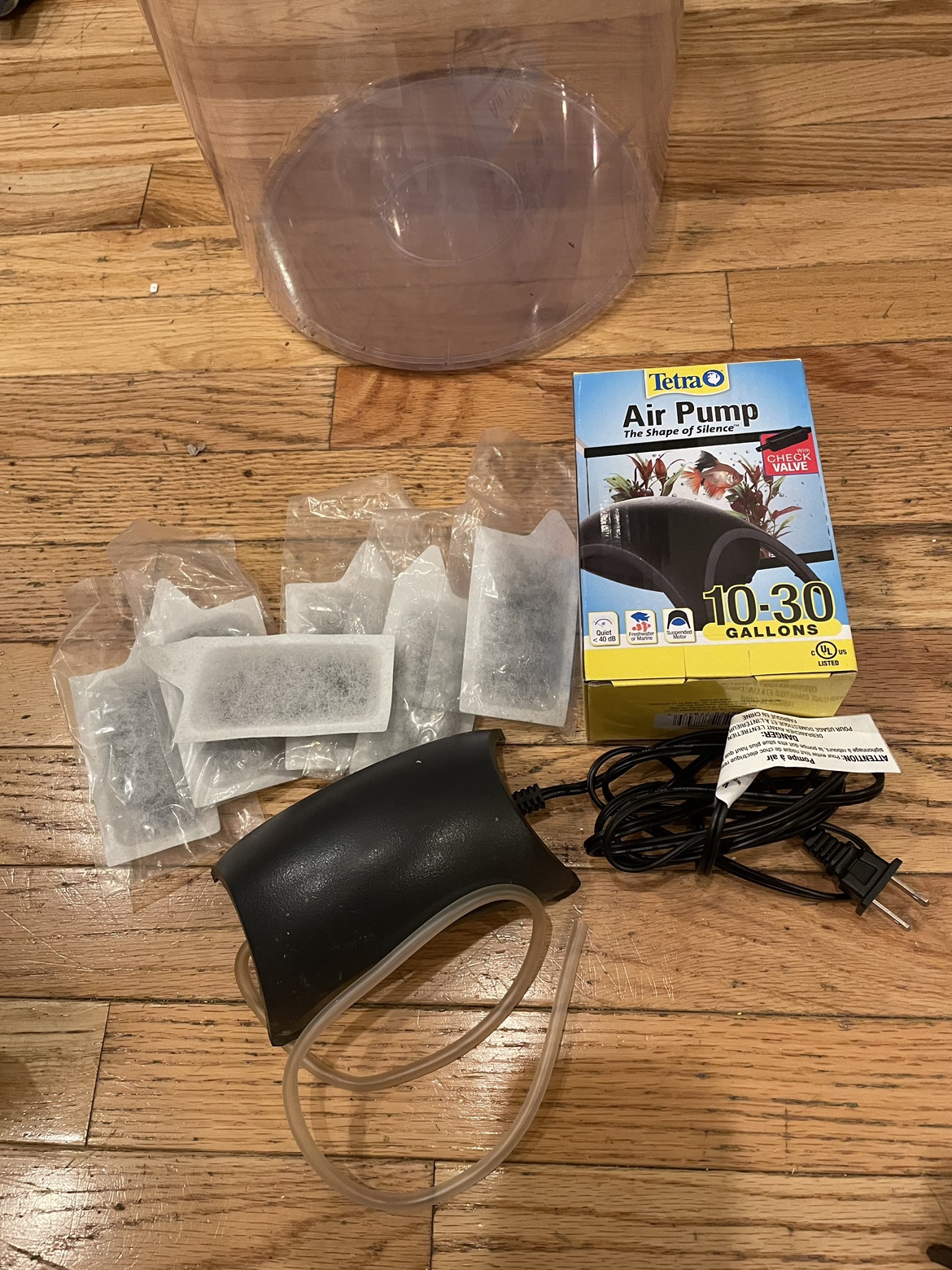 6 gallon aquarium for tropical fish - photo 4