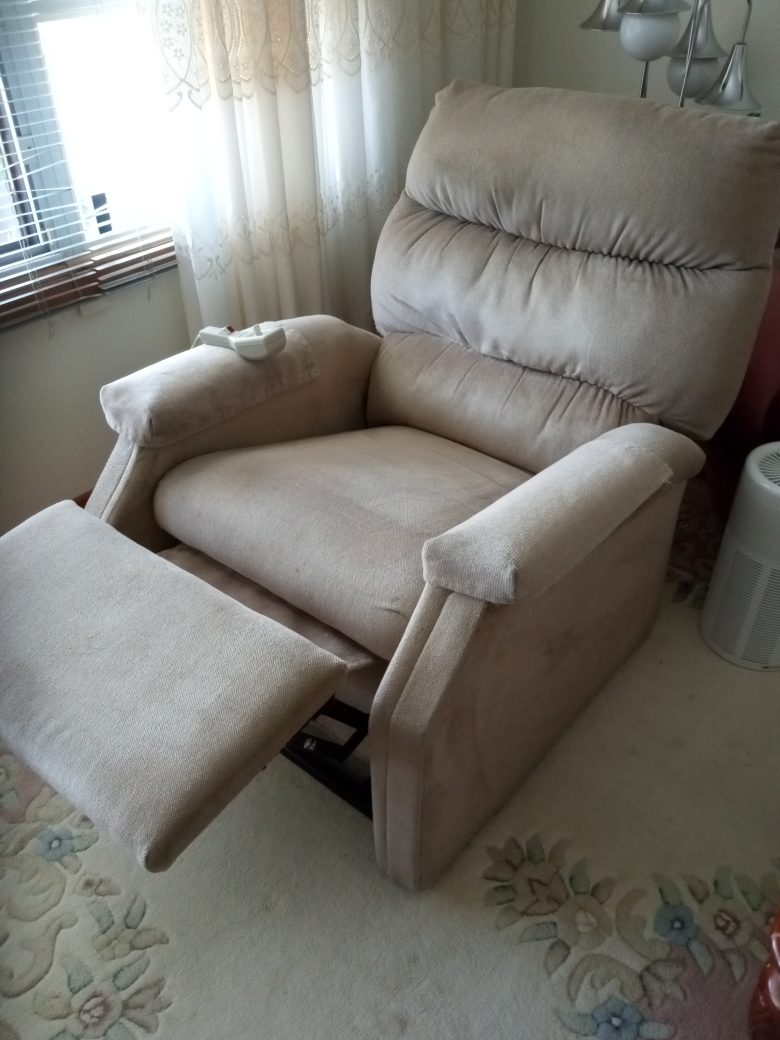 Assistant/Recliner Chair