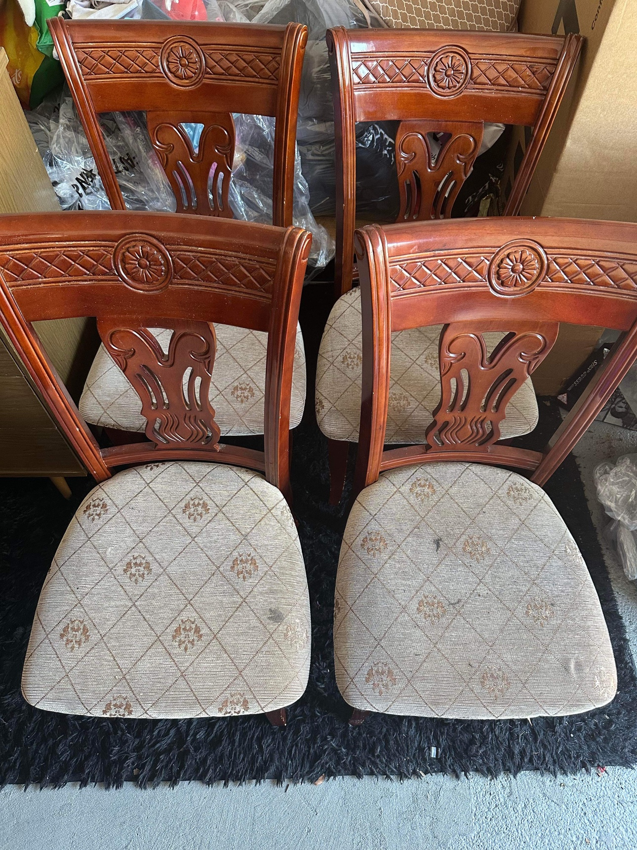 Dining Chairs thumbnail