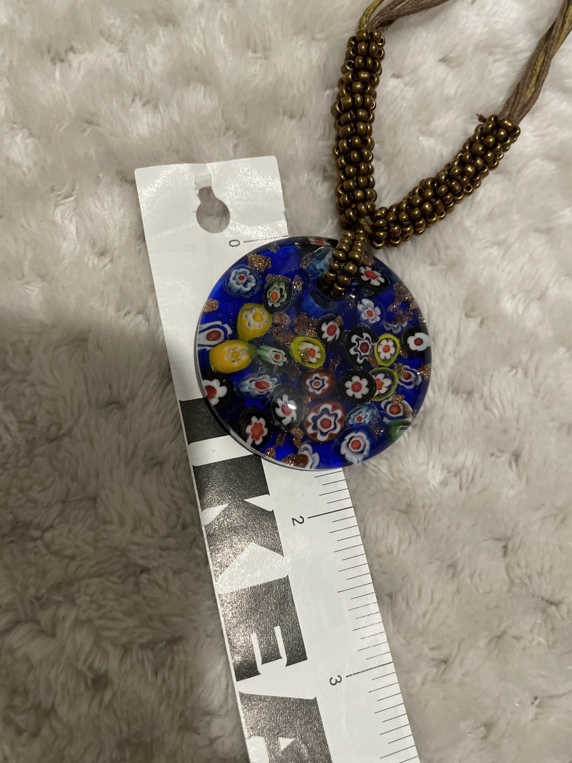 Glass necklace from the Philippine image indicator(3)