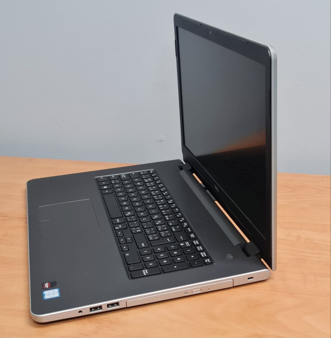 Dell Inspiron 17" LaptopCore i7 2.5GHz, 16GB, 500GB SSHD thumbnail
