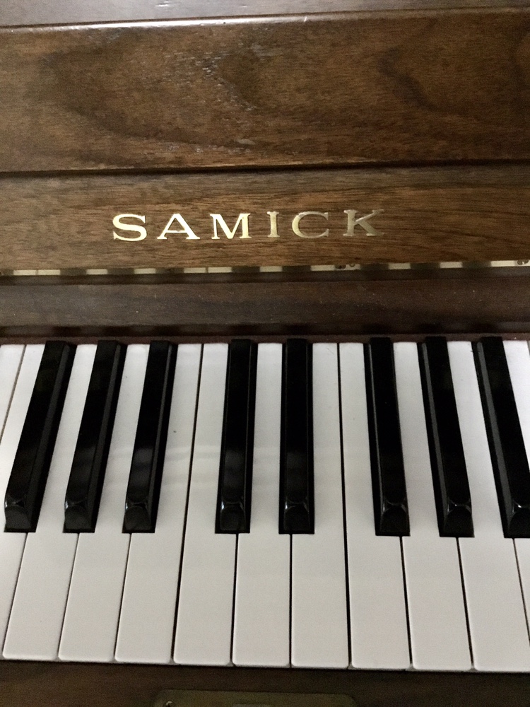 Samick Upright Piano Model: Hgk 0499