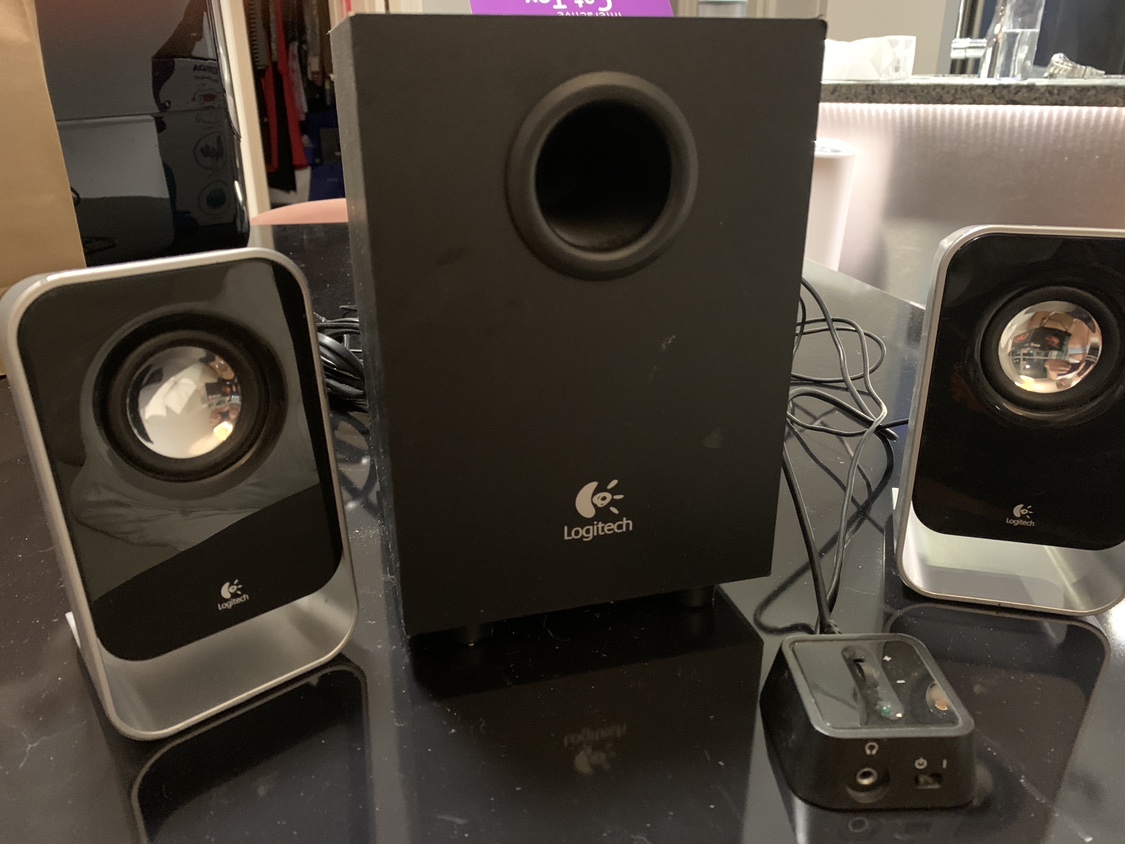 Logitech speaker thumbnail