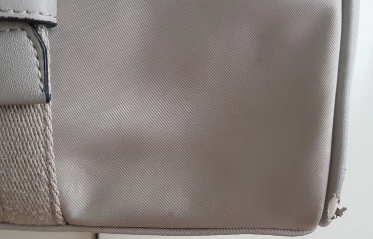 Calvin Klein Shoulder Bag image indicator(6)