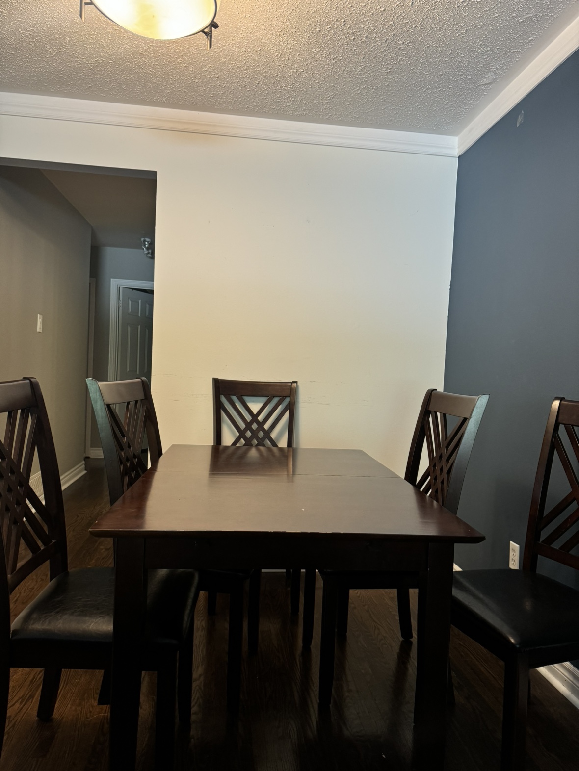 Dining set (table with 6 chairs)