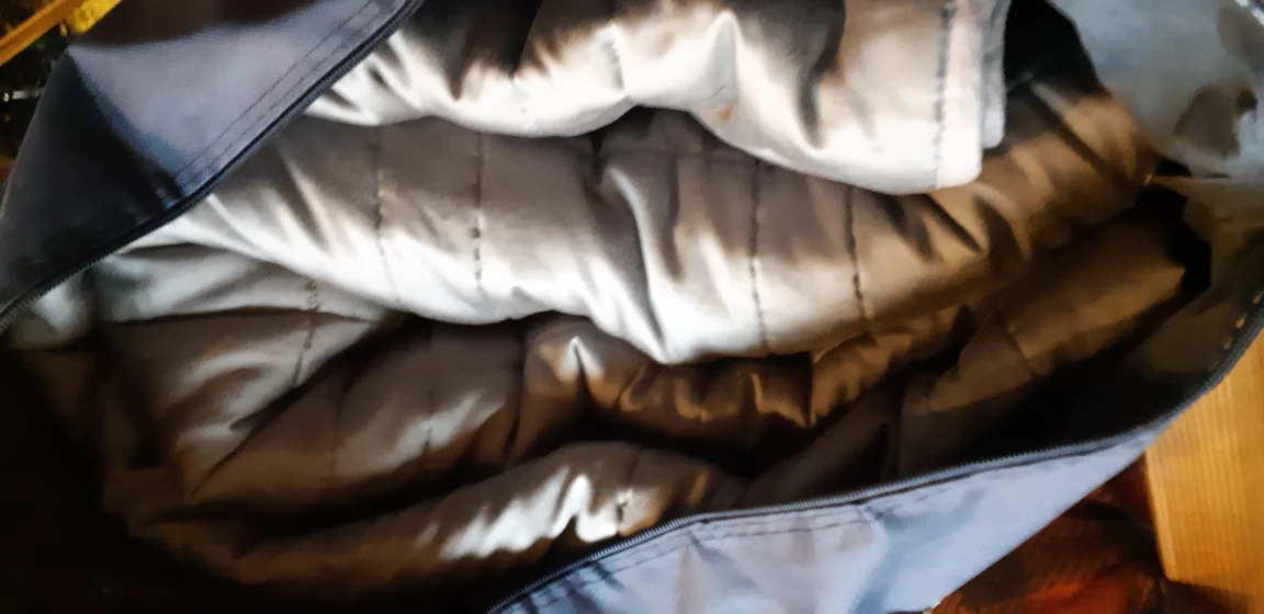 15lb weighted king sized blanket - photo 2
