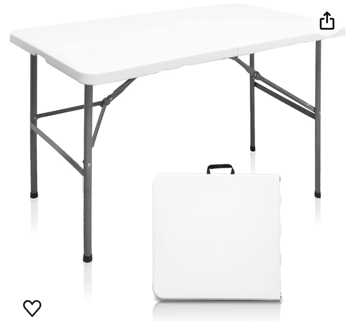 Foldable table