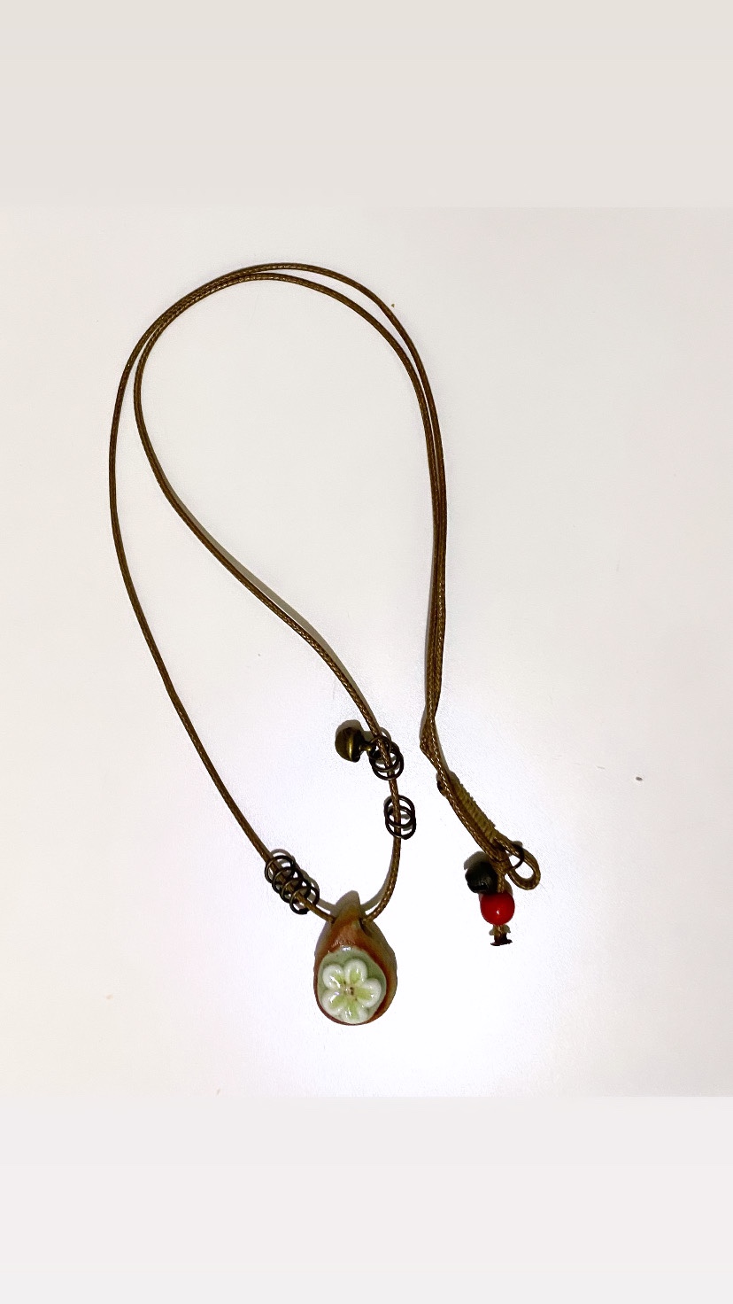 green flower stone necklace thumbnail