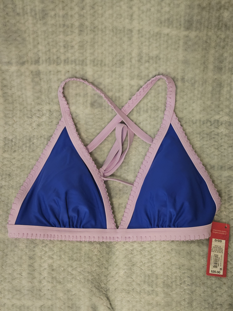BNWT: D/DD Bathing suit Bikini Top Lilac/Blue